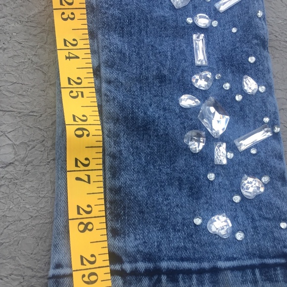 The 'Diamond Life'... Bling, Bling... BLING! Gorgeous jeans from VENUS. - Picture 6 of 10